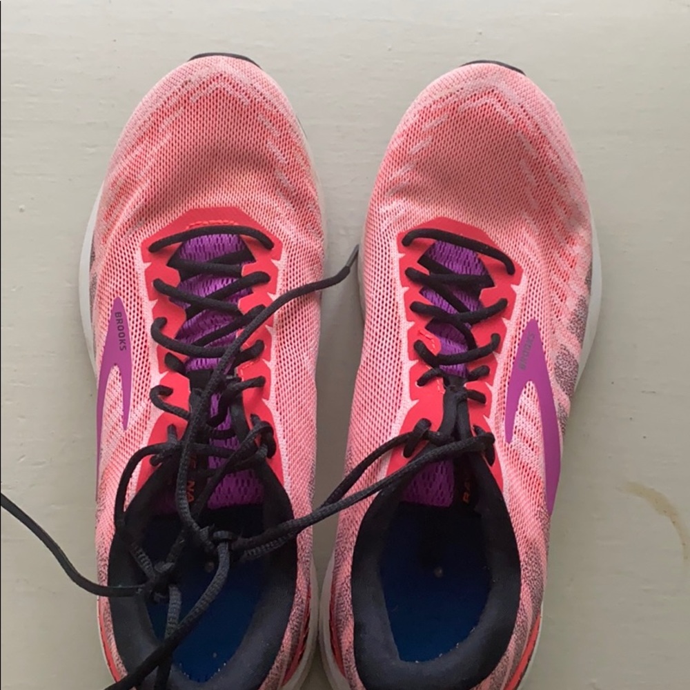 Brooks Ravenna running shoes